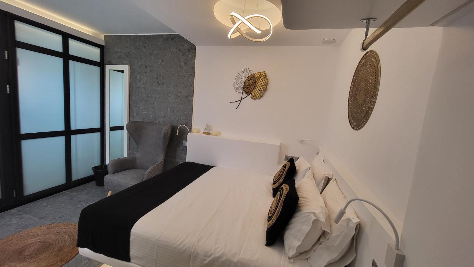 Mykonos Double Luxury Mini Suites - Adults Only อโนเมรา ภายนอก รูปภาพ